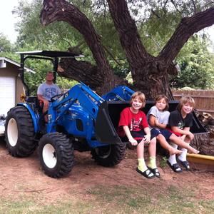 Meet your Posher, Avery